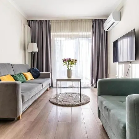 Apartment Urban Chic - Stylish And Cozy - Mennica *