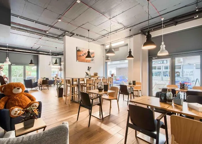 Urban Chic - Stylish And Cozy - Mennica Warszawa