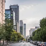 Urban Chic - Stylish And Cozy - Mennica *