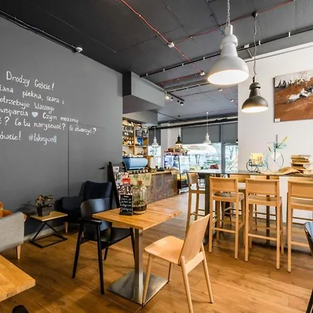 Urban Chic - Stylish And Cozy - Mennica Apartmán