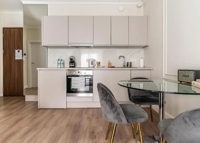Urban Chic - Stylish And Cozy - Mennica Apartmán Varšava
