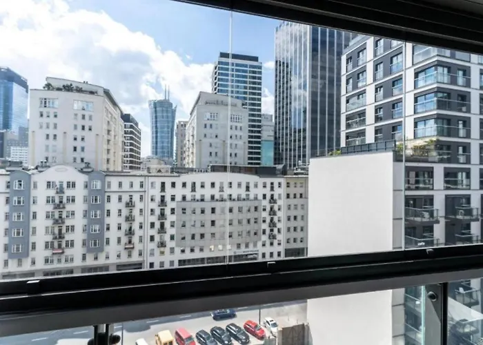 Urban Chic - Stylish And Cozy - Mennica Apartmán